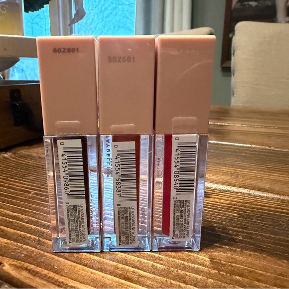 Lot of (3) Maybelline Lifter Glosses
024 BUBBLEGUM, 003 MOON, 029
TOAST NEW - Picture 2 of 3